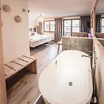 בית הארחה Gaestehaus Waldruh