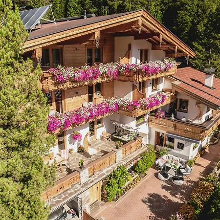 Gaestehaus Waldruh Guest house *