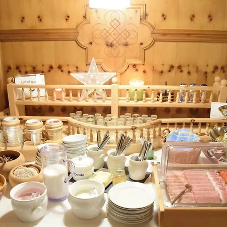 בית הארחה Gaestehaus Waldruh 3*